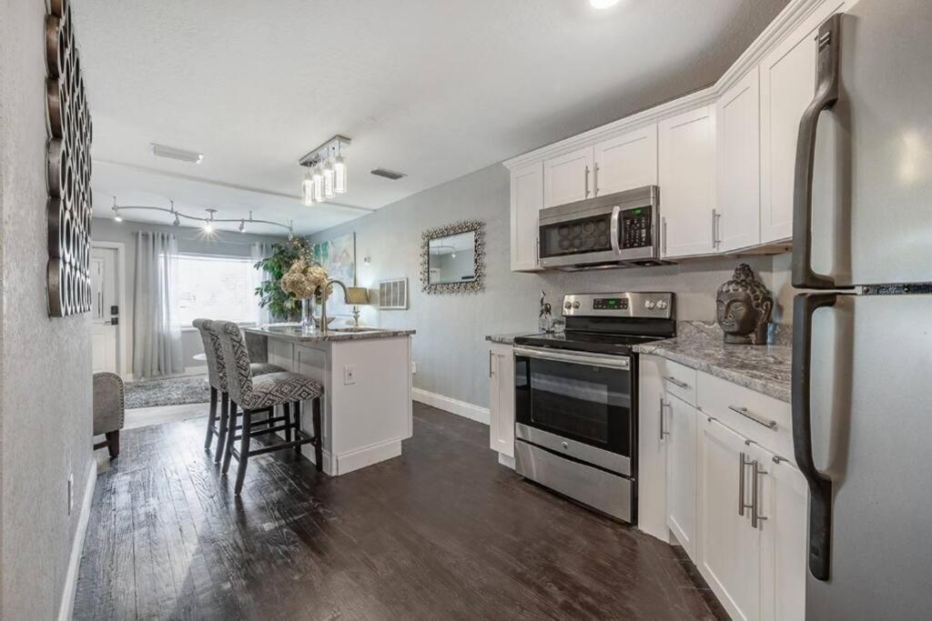 Chic Pad In Center Of Seminole Heights-322 Leilighet Tampa Eksteriør bilde